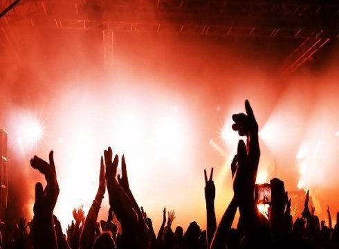 Almost Elton John - FREE Outdoor Concert