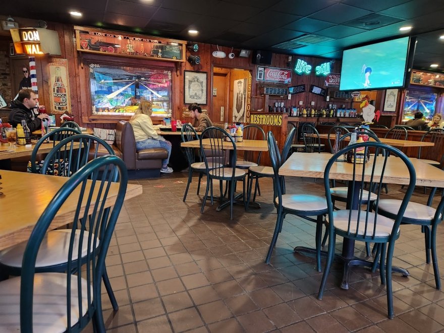 Big Pecker's Bar & Grill