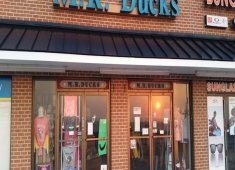 M R Ducks Apparel Shoppes